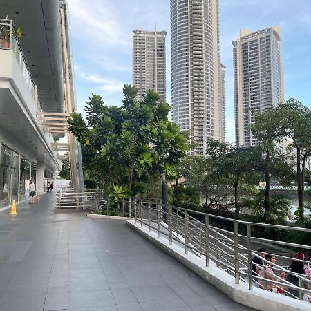 شقة The Serene Escape Rockwell Makati City View 1Br مانيلا المظهر الخارجي الصورة