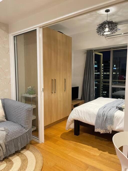 شقة The Serene Escape Rockwell Makati City View 1Br مانيلا المظهر الخارجي الصورة