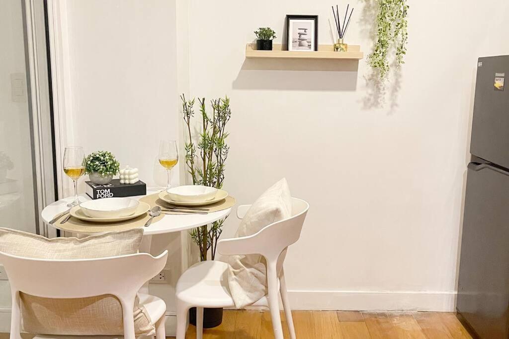 شقة The Serene Escape Rockwell Makati City View 1Br مانيلا المظهر الخارجي الصورة